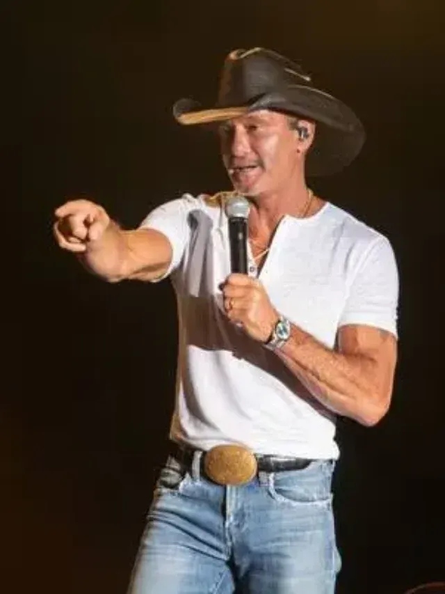 Tim McGraw’s First Gender Reveal On Stage